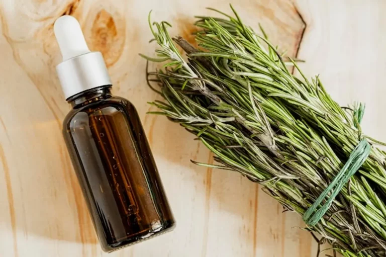 huile romarin bouteille cheveux peau