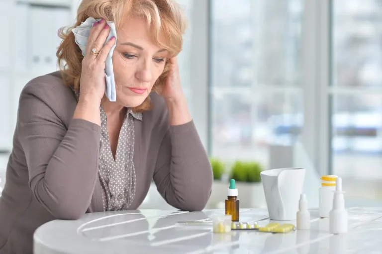mal de tête soulagé huiles essentielles compresse froide