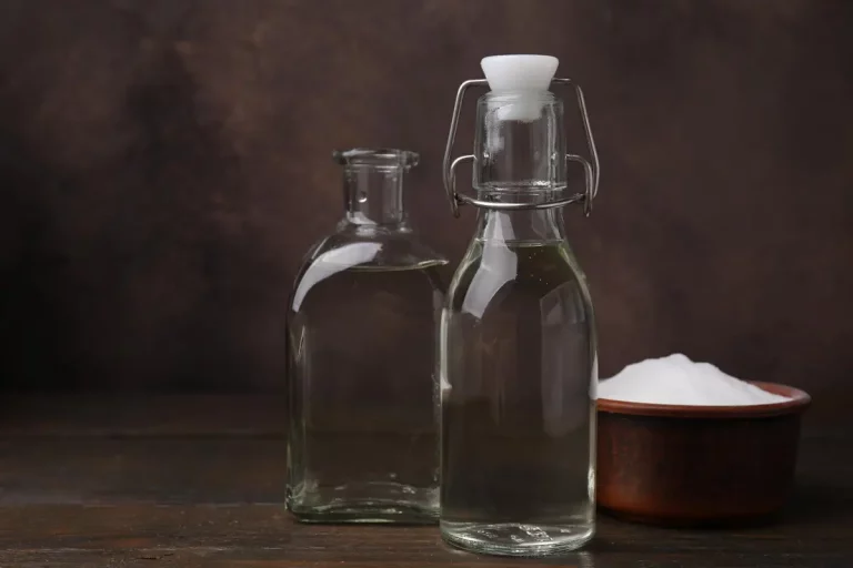 cristaux de soude vinaigre bouteille