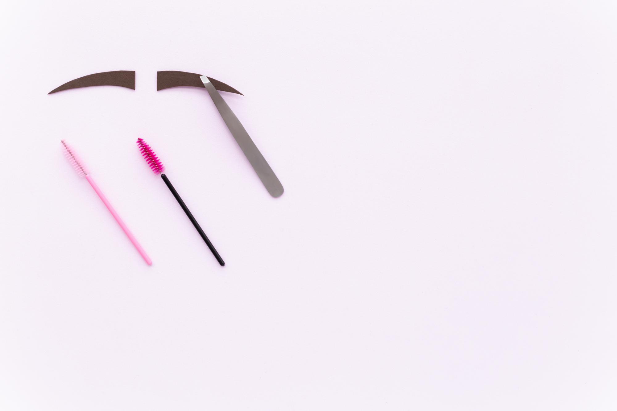 Comment enchaîner sourcils et maquillage des yeux ?
