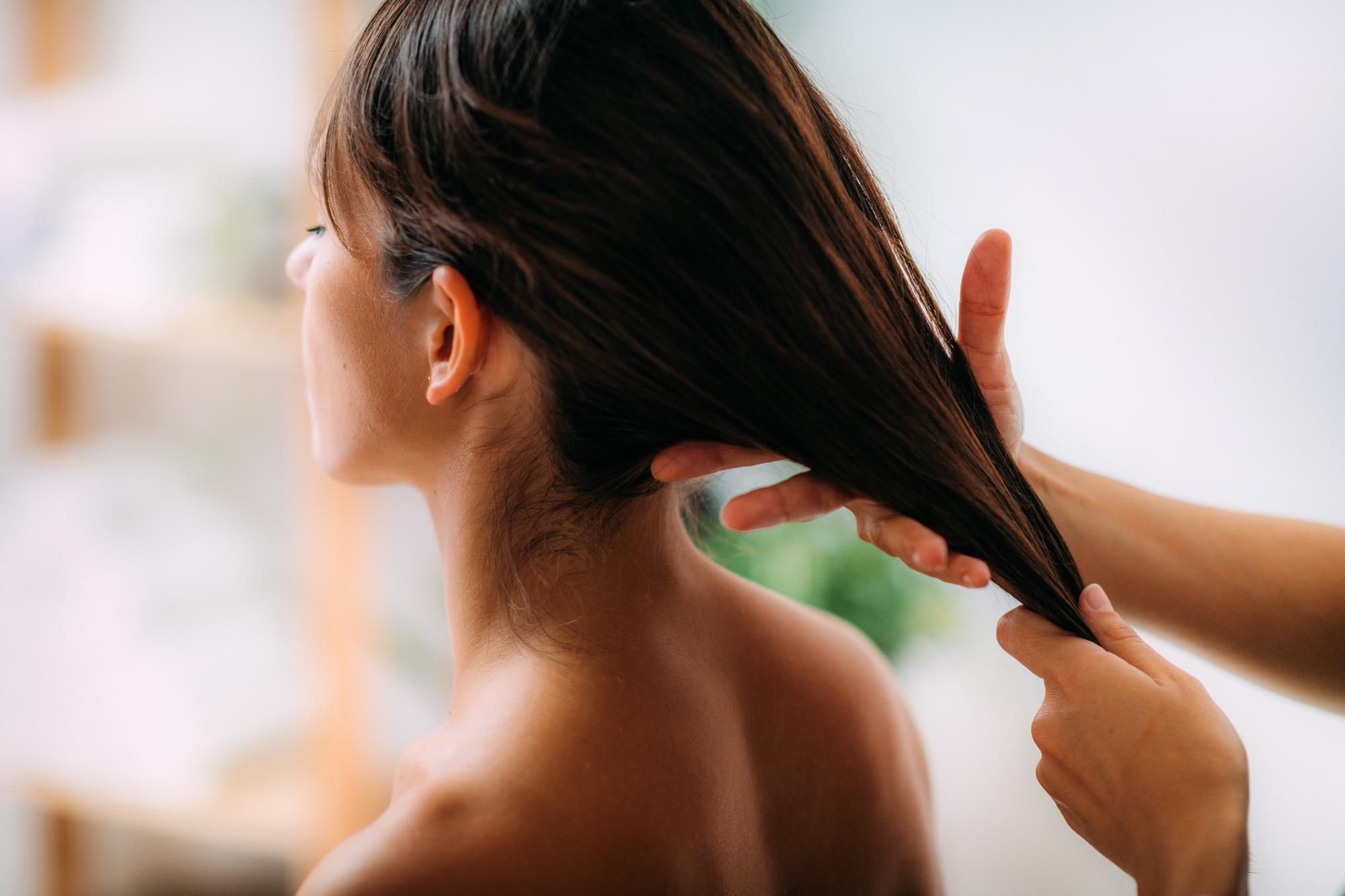 La kératine abîme-t-elle les cheveux ?