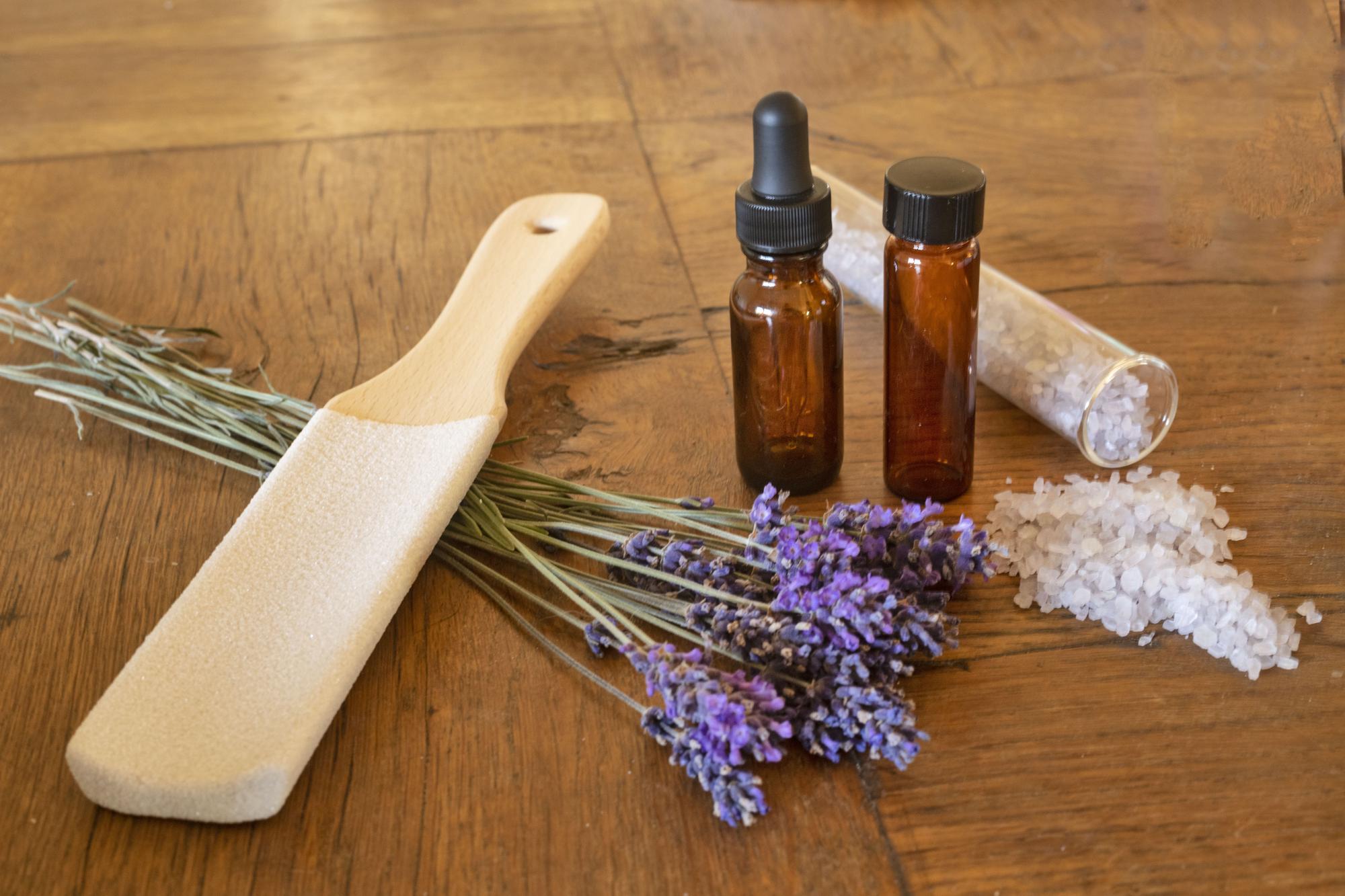 Huile d’olive, lavande, vinaigre… quels remèdes naturels garder&nbsp;?
