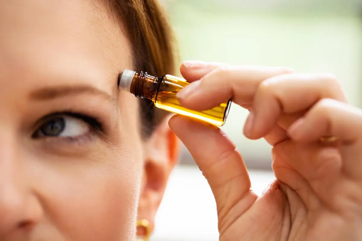 castor oil bottle eyes