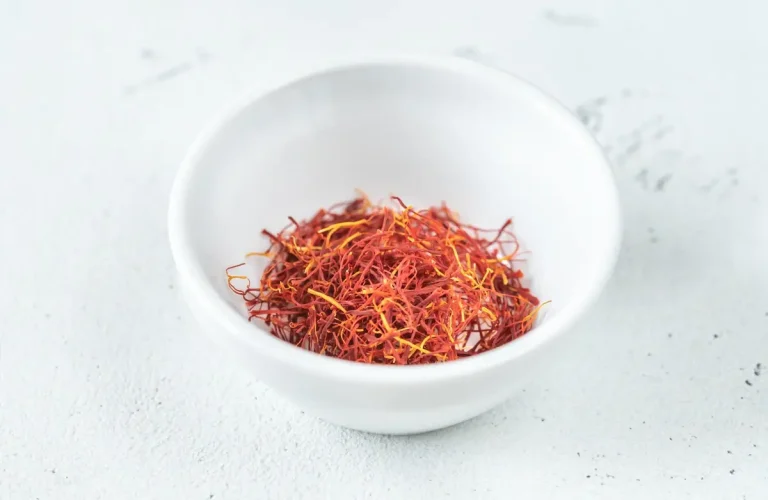 saffron threads bowl